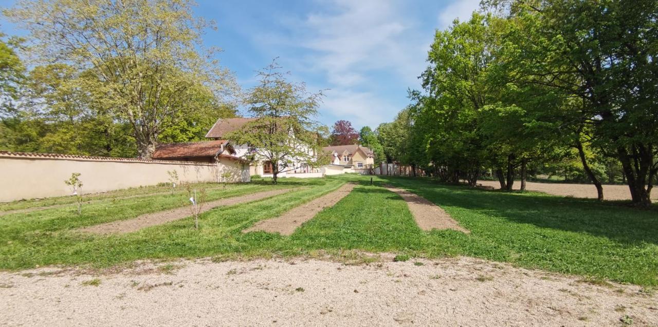 Apartamento Aux Domaines D'Automne Peronnas Exterior foto